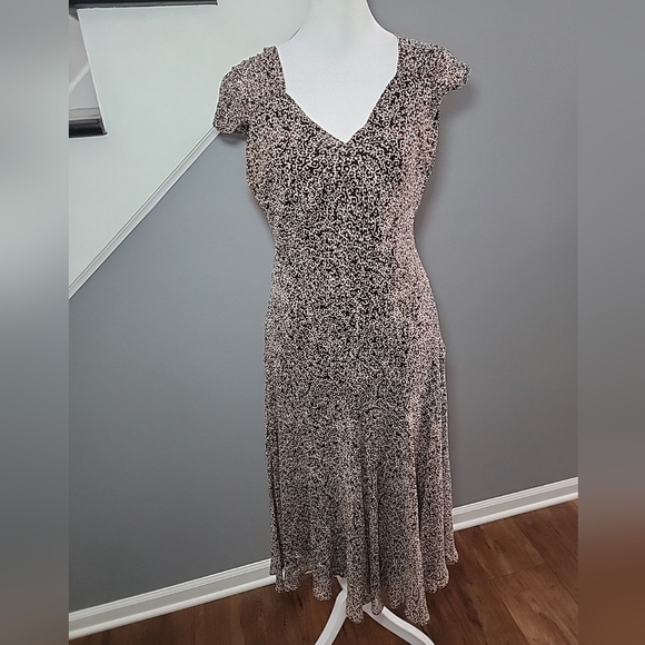 Talbots Vintage Y2K 100% Silk Midi Dress 8 Floral Cottagecore Lined Flowy WD2-87 - Picture 1 of 6
